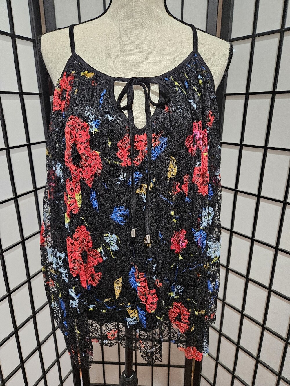 INC Size Large Vibrant Floral Pattern On Black Lace Pleated Swing Cami